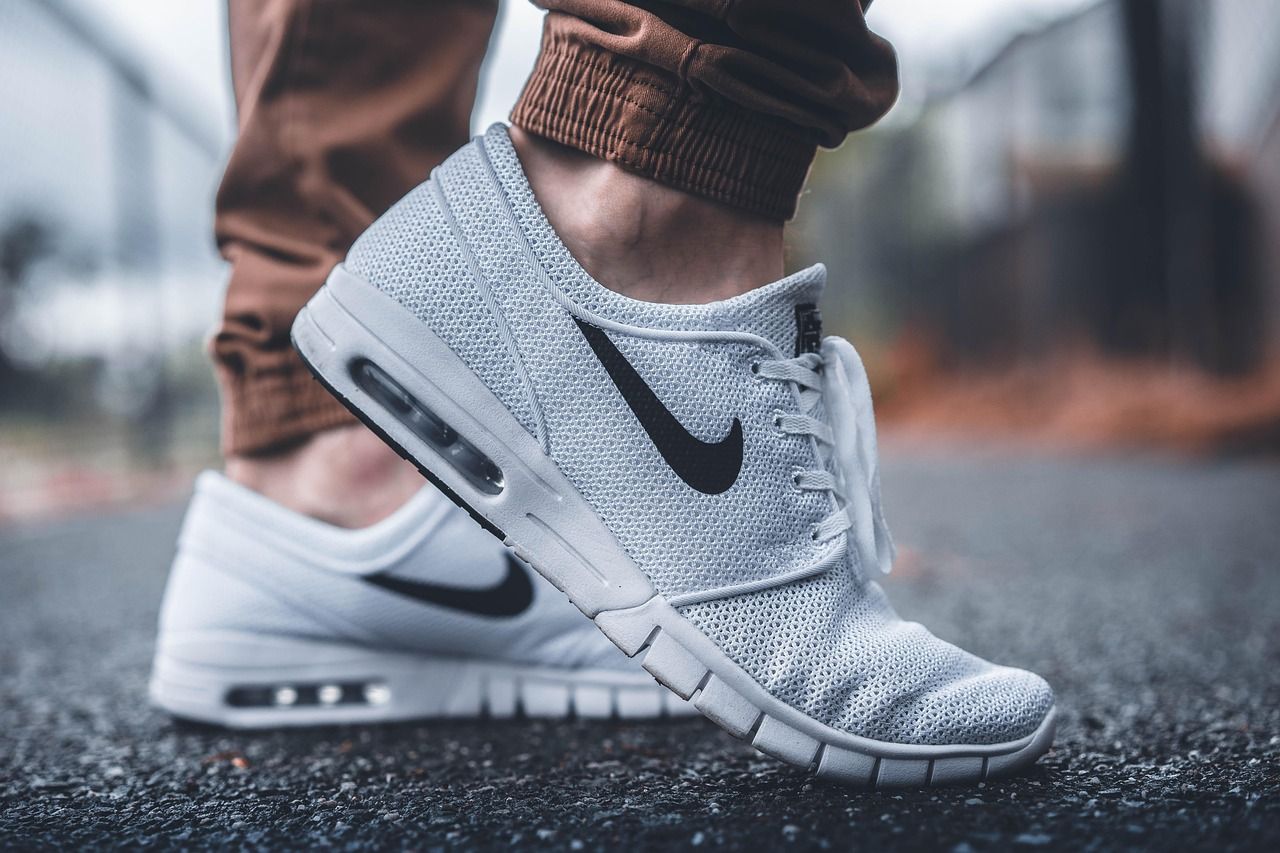 bequeme und stilvolle schuhe, die modernen komfort mit trendigem design verbinden. entdecken sie unsere kollektion für jedem anlass!